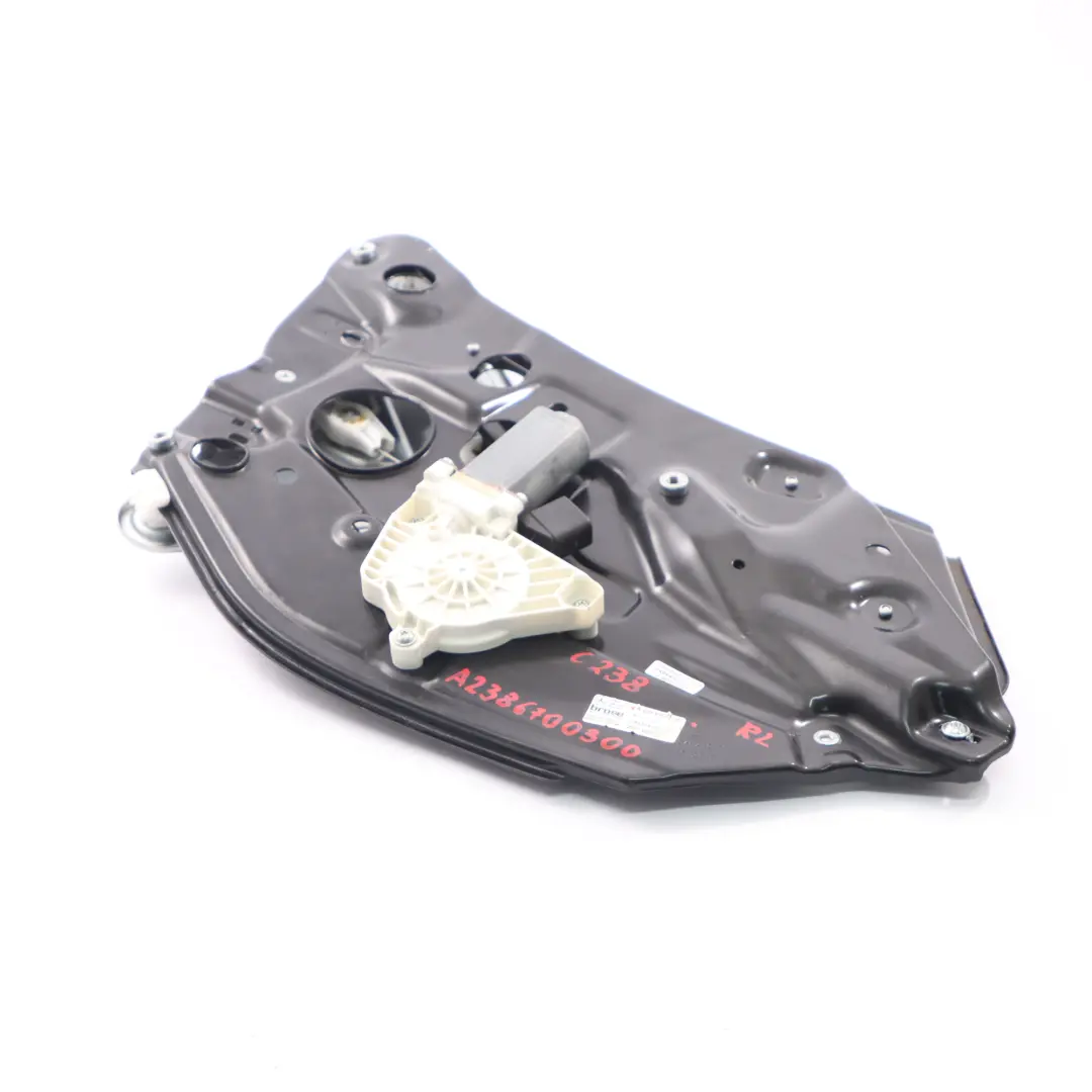 Alzacristalli Regolatore Motore Posteriore Sinistro per Mercedes C238 con numero di parte A2386700300 Mercedes C238 Alzacristalli Regolatore Motore Posteriore Sinistro - SKU A2386700300 - Numero di parte A2386700300
