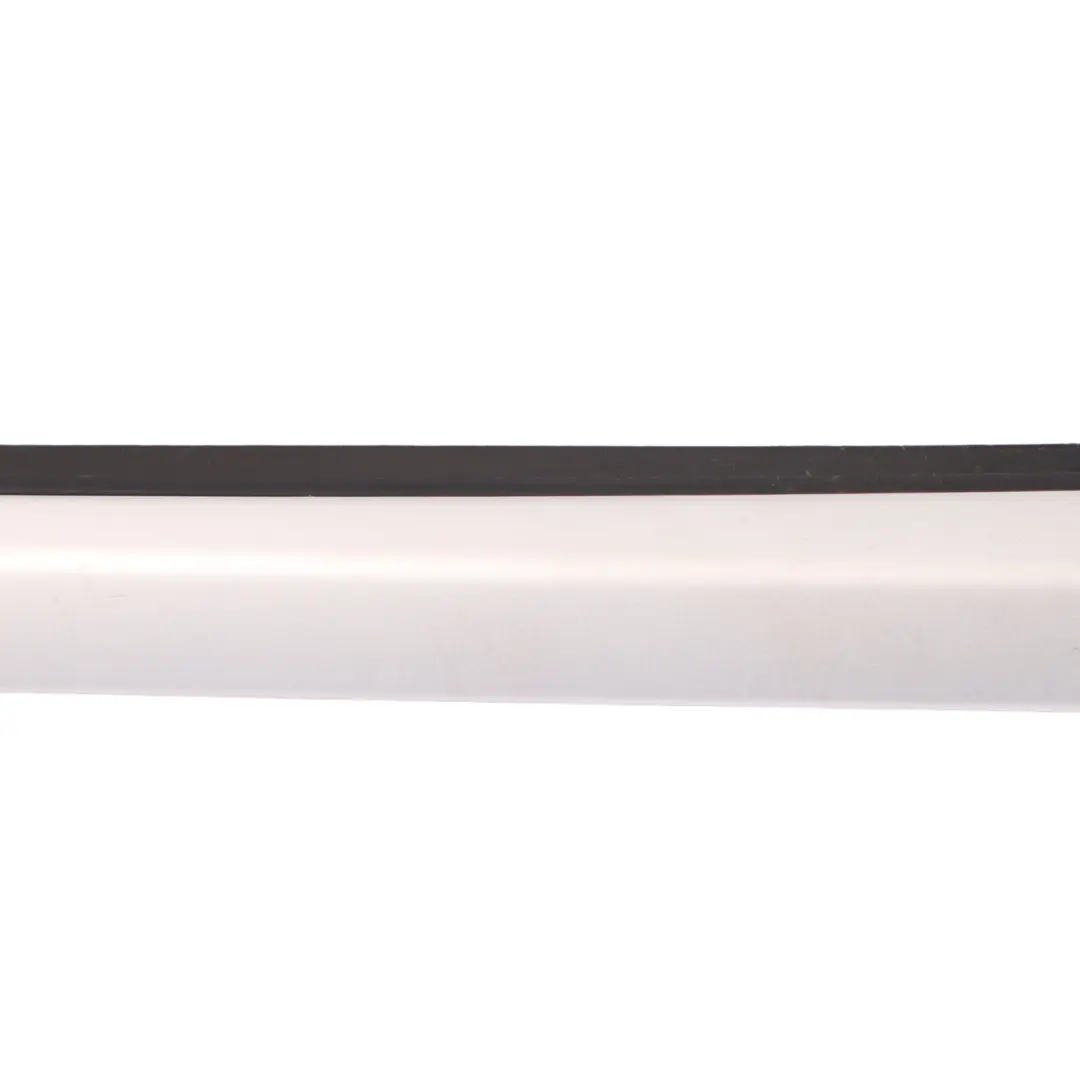 Embellecedor Trasero Barra Moldura Junta Izquierda para Mercedes A238 con número de pieza A2386700901 Mercedes A238 Embellecedor Trasero Barra Moldura Junta Izquierda - SKU A2386700901 - Número de pieza A2386700901