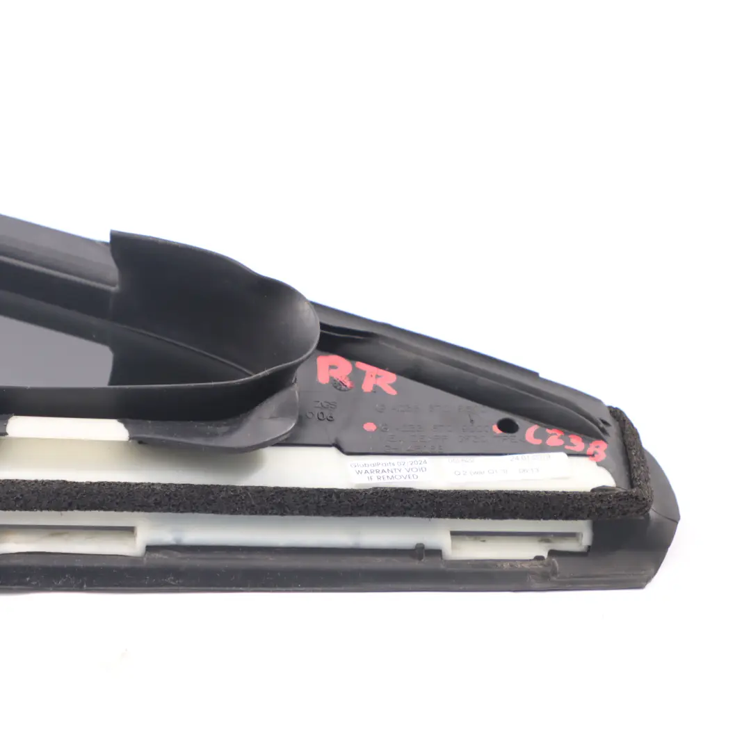 Seitenscheibe Viertel Glas hinten rechts Schwarz für Mercedes C238 mit Teilenummer A2386709000 Mercedes C238 Seitenscheibe Viertel Glas hinten rechts Schwarz - SKU A2386709000 - Teilenummer A2386709000