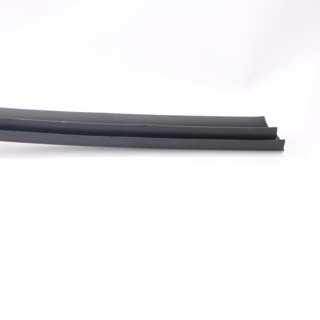 Uszczelka Szyby Lewy Tył Mercedes C238 - SKU A2386730500 - Numer Części A2386730500