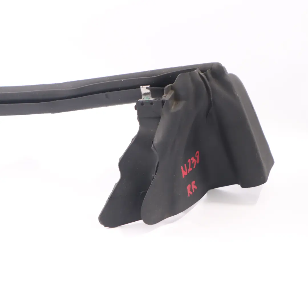 Uszczelka Szyby Prawy Tył do Mercedes C238 o numerze A2386730600 Mercedes C238 Uszczelka Szyby Prawy Tył - SKU A2386730600 - Numer Części A2386730600