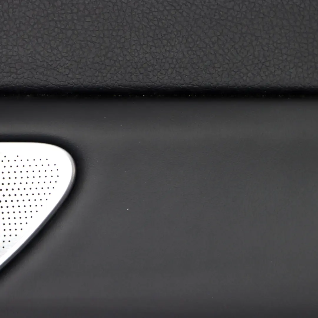 Seitliche Verkleidung Mercedes C238 Hinten Rechts Abdeckung Leder Schwarz für mit Teilenummer A2386905002 Seitliche Verkleidung Mercedes C238 Hinten Rechts Abdeckung Leder Schwarz - SKU A2386905002 - Teilenummer A2386905002