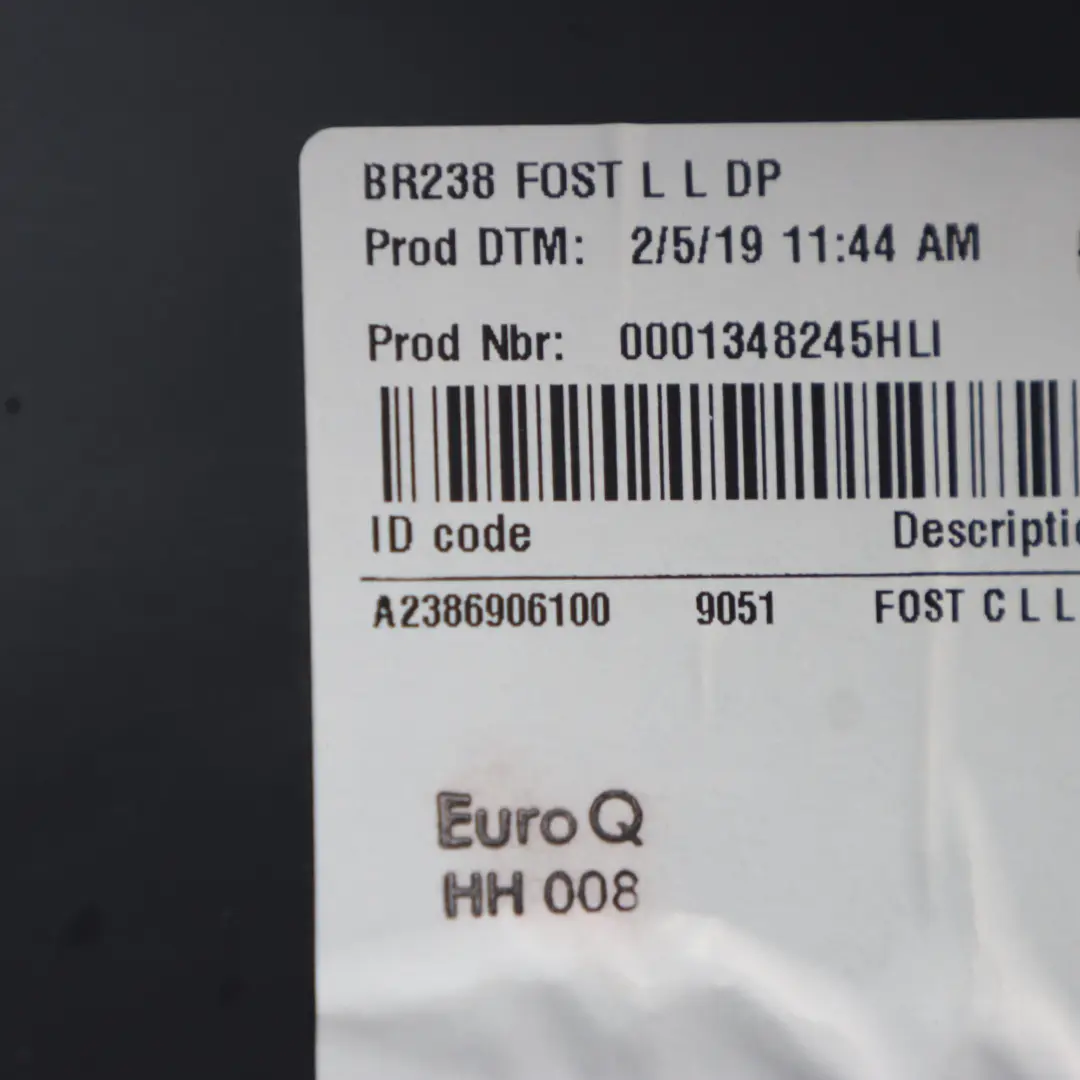 Tür karte Trim hinten links Viertel Abdeckung schwarz für Mercedes C238 mit Teilenummer A2386906100 Mercedes C238 Tür karte Trim hinten links Viertel Abdeckung schwarz - SKU A2386906100 - Teilenummer A2386906100