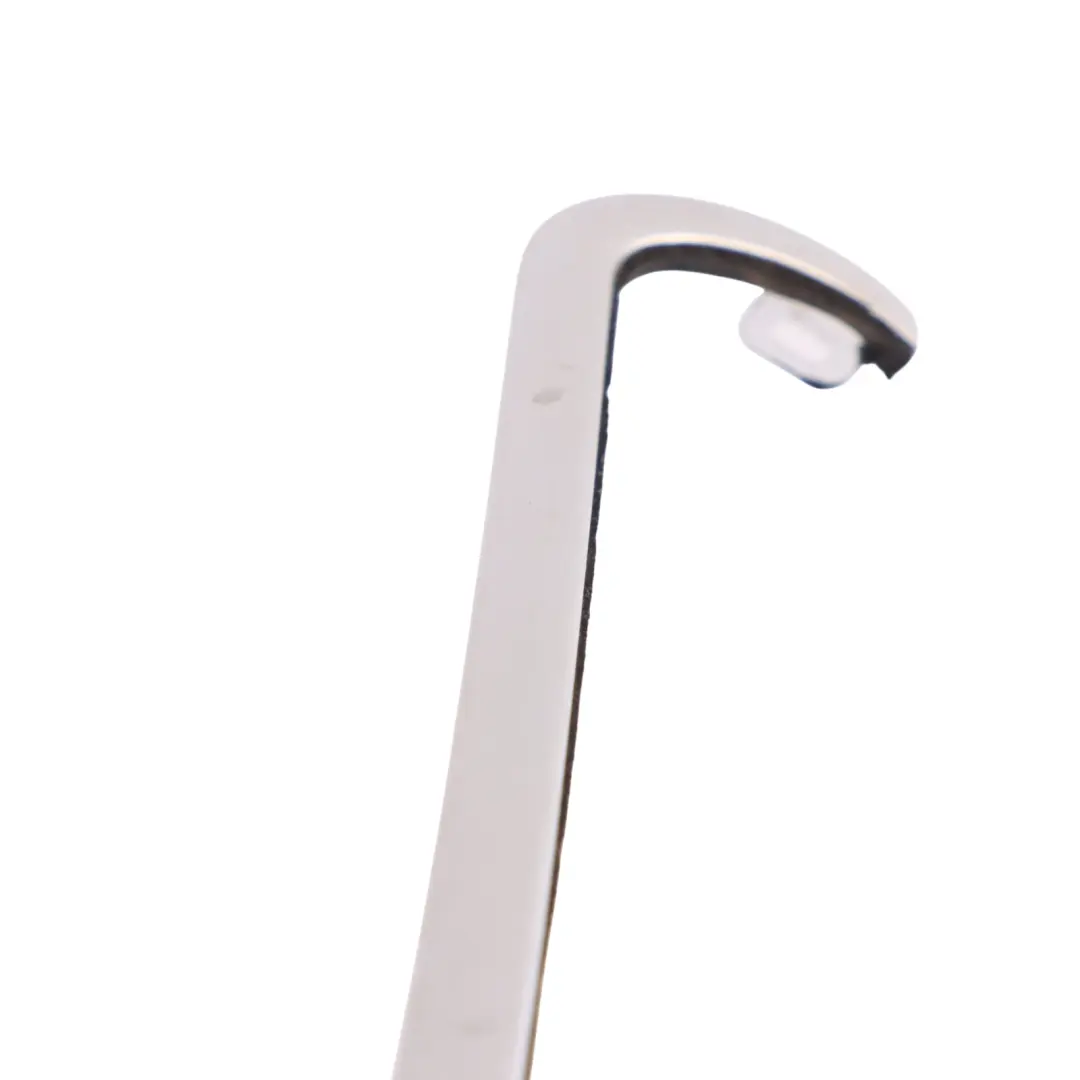 Bande pare brise colonne A Barre de garniture droite pour Mercedes A238 à propos du numéro de pièce A2386908401 Mercedes A238 Bande pare brise colonne A Barre de garniture droite - SKU A2386908401 - Numéro de pièce A2386908401