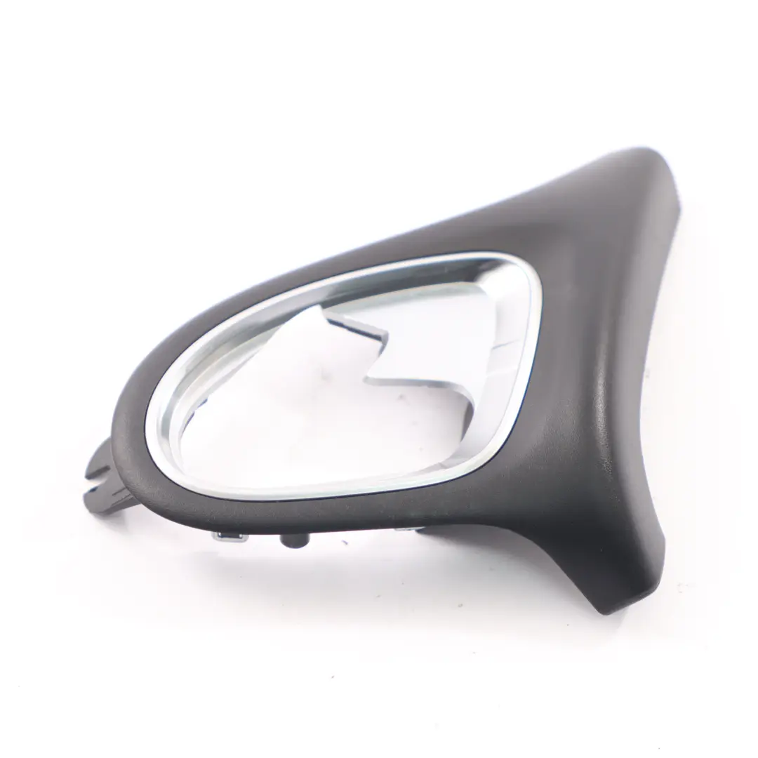 Rivestimento guida cintura di sicurezza destra per Mercedes C238 con numero di parte A2386908602 Mercedes C238 Rivestimento guida cintura di sicurezza destra - SKU A2386908602 - Numero di parte A2386908602