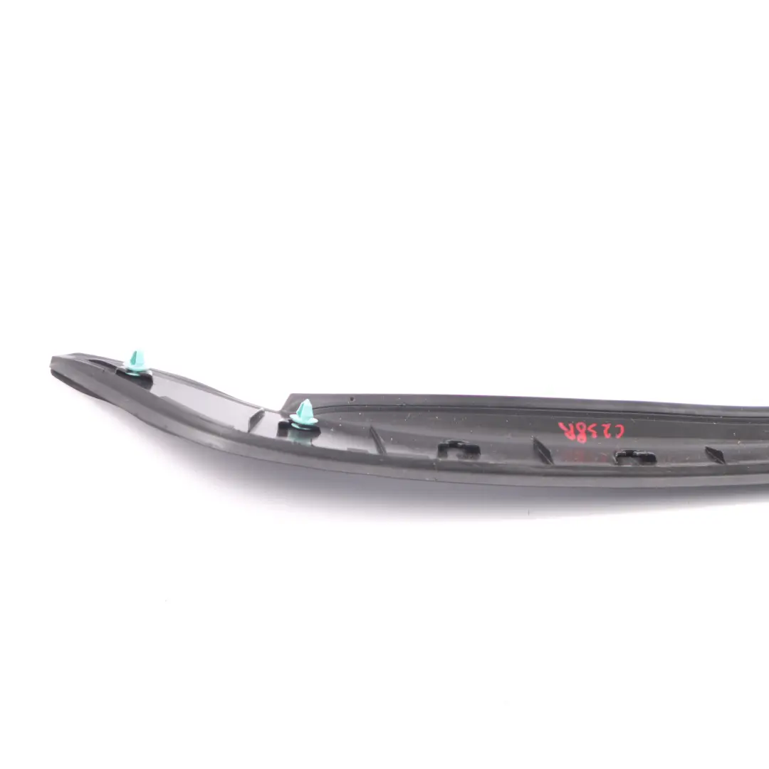 Junta de la puerta delantera derecha Tira de sellado para Mercedes W238 con número de pieza A2387272200 Mercedes W238 Junta de la puerta delantera derecha Tira de sellado - SKU A2387272200 - Número de pieza A2387272200