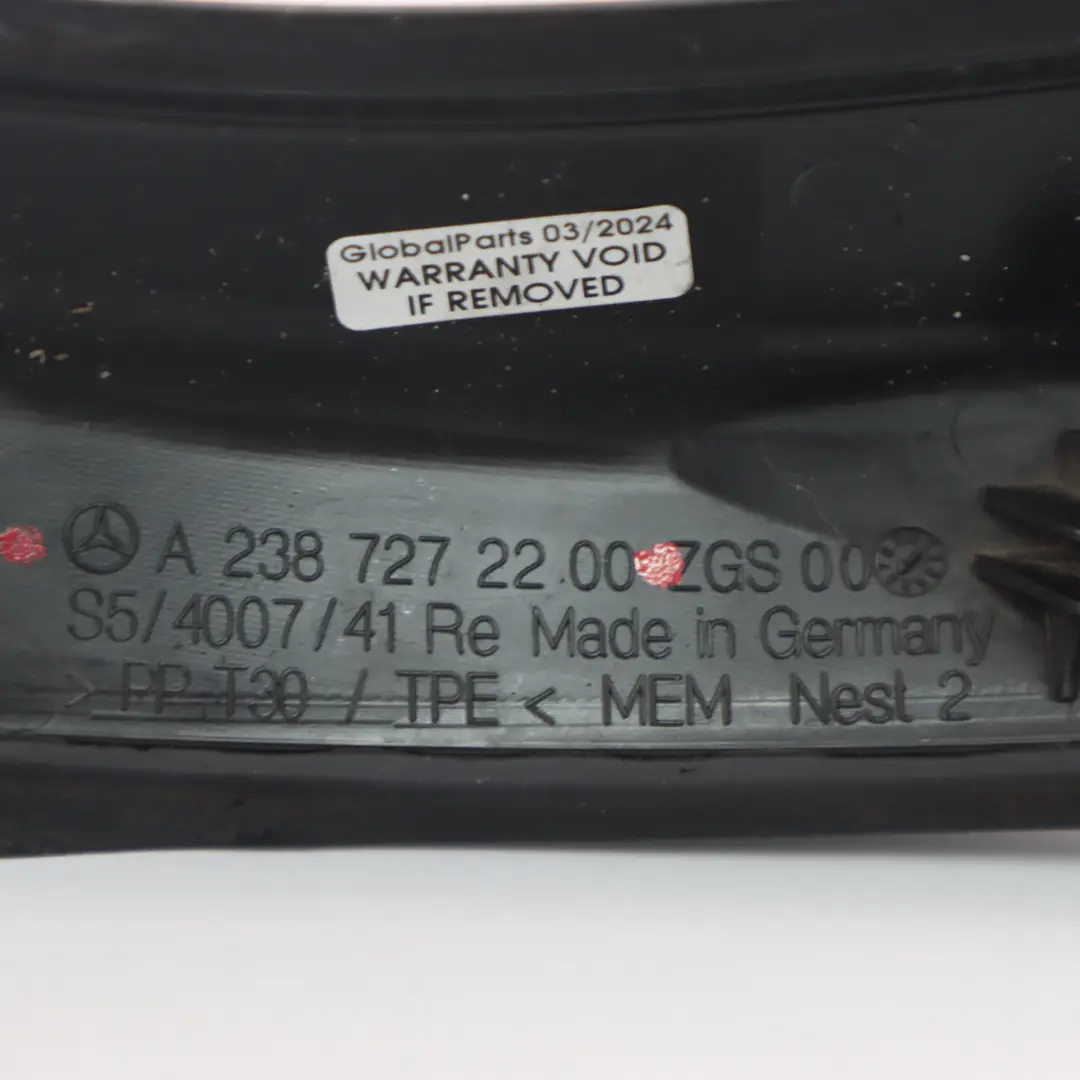 Mercedes W238 Junta de la puerta delantera derecha Tira de sellado - SKU A2387272200 - Número de pieza A2387272200