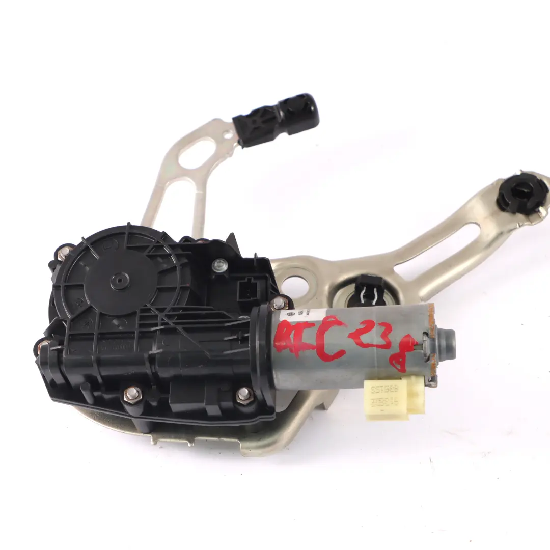 Actuador del Mecanismo de Cierre del Maletero para Mercedes C238 con número de pieza A2388206200 Mercedes C238 Actuador del Mecanismo de Cierre del Maletero - SKU A2388206200 - Número de pieza A2388206200