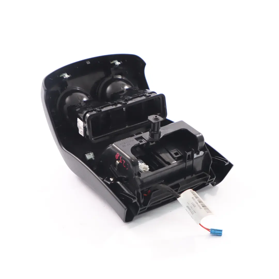 Bandeja de almacenamiento Mercedes C238 Consola central Rejilla trasera Negro para con número de pieza A2388301600 Bandeja de almacenamiento Mercedes C238 Consola central Rejilla trasera Negro - SKU A2388301600 - Número de pieza A2388301600