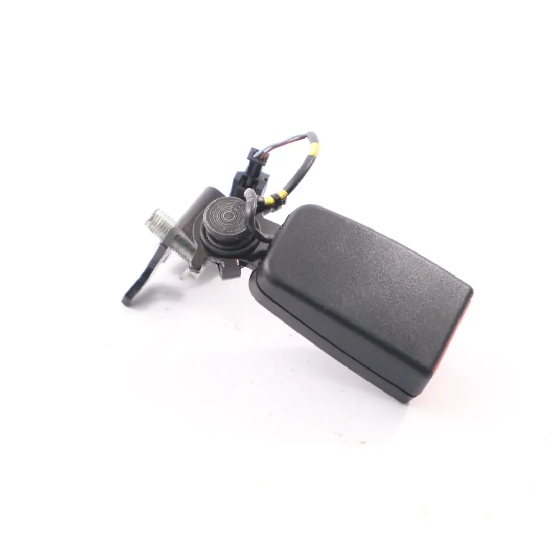 Loquet Mercedes C238 Boucle de ceinture arrière droite pour à propos du numéro de pièce A2388601000 Loquet Mercedes C238 Boucle de ceinture arrière droite - SKU A2388601000 - Numéro de pièce A2388601000