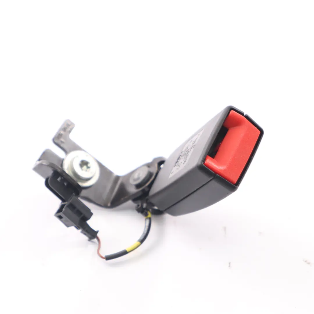 Loquet Mercedes C238 Boucle de ceinture arrière droite pour à propos du numéro de pièce A2388601000 Loquet Mercedes C238 Boucle de ceinture arrière droite - SKU A2388601000 - Numéro de pièce A2388601000