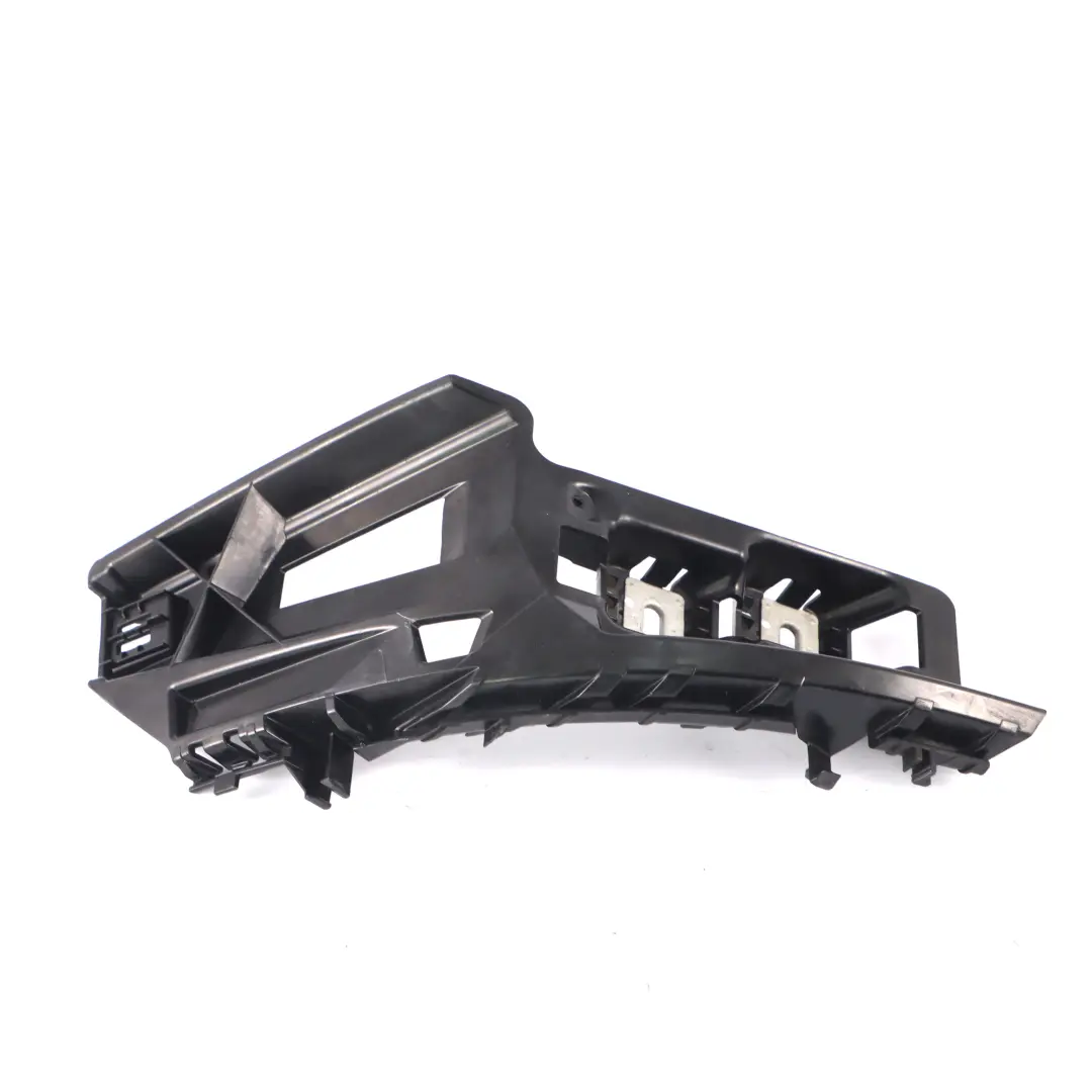 Mercedes C238 Portaparaurti posteriore destro Staffa di montaggio - SKU A2388803400 - Numero di parte A2388803400