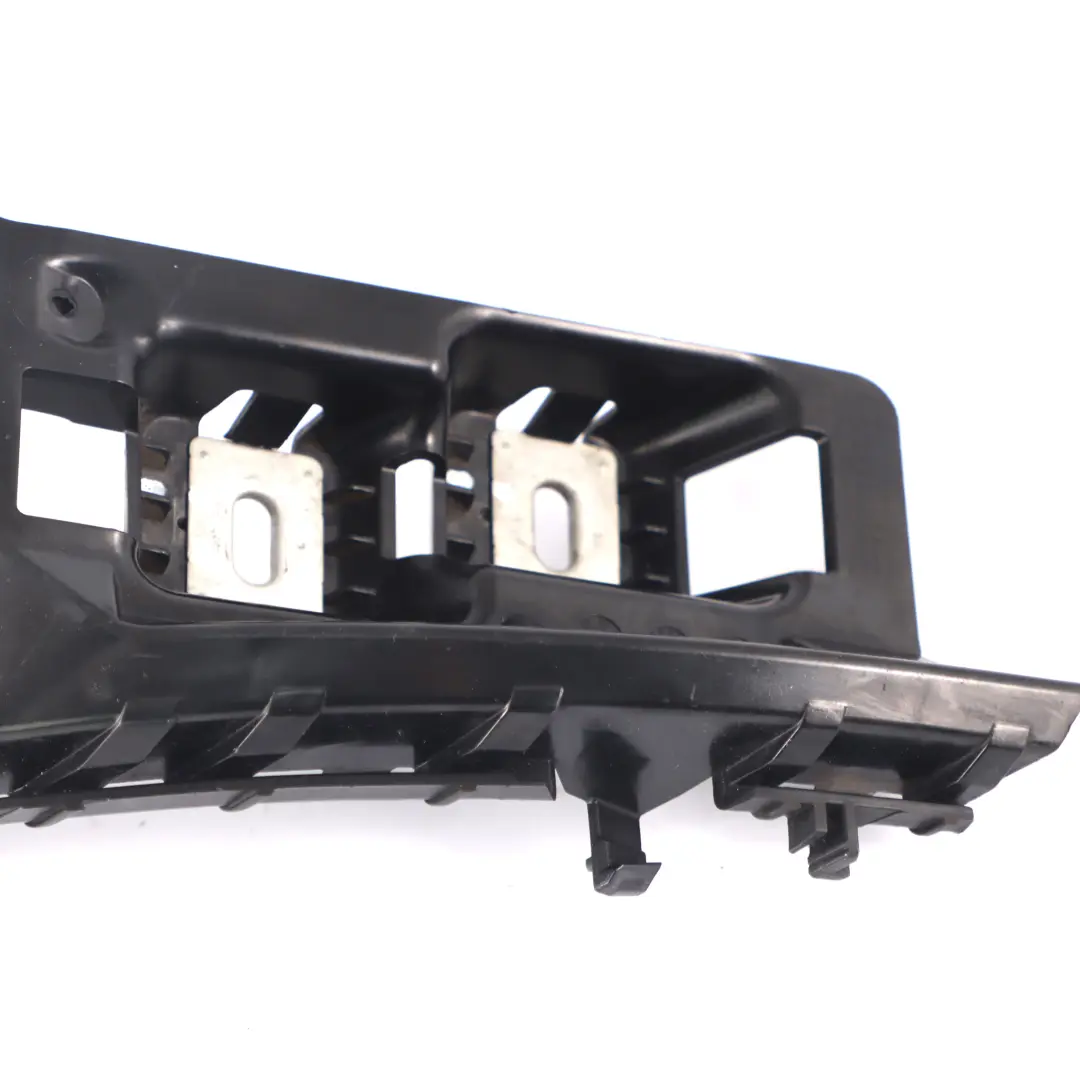 Coupé Pare-chocs Arrière Support de Montage Droit pour Mercedes C238 à propos du numéro de pièce A2388803400 Mercedes C238 Coupé Pare-chocs Arrière Support de Montage Droit - SKU A2388803400 - Numéro de pièce A2388803400