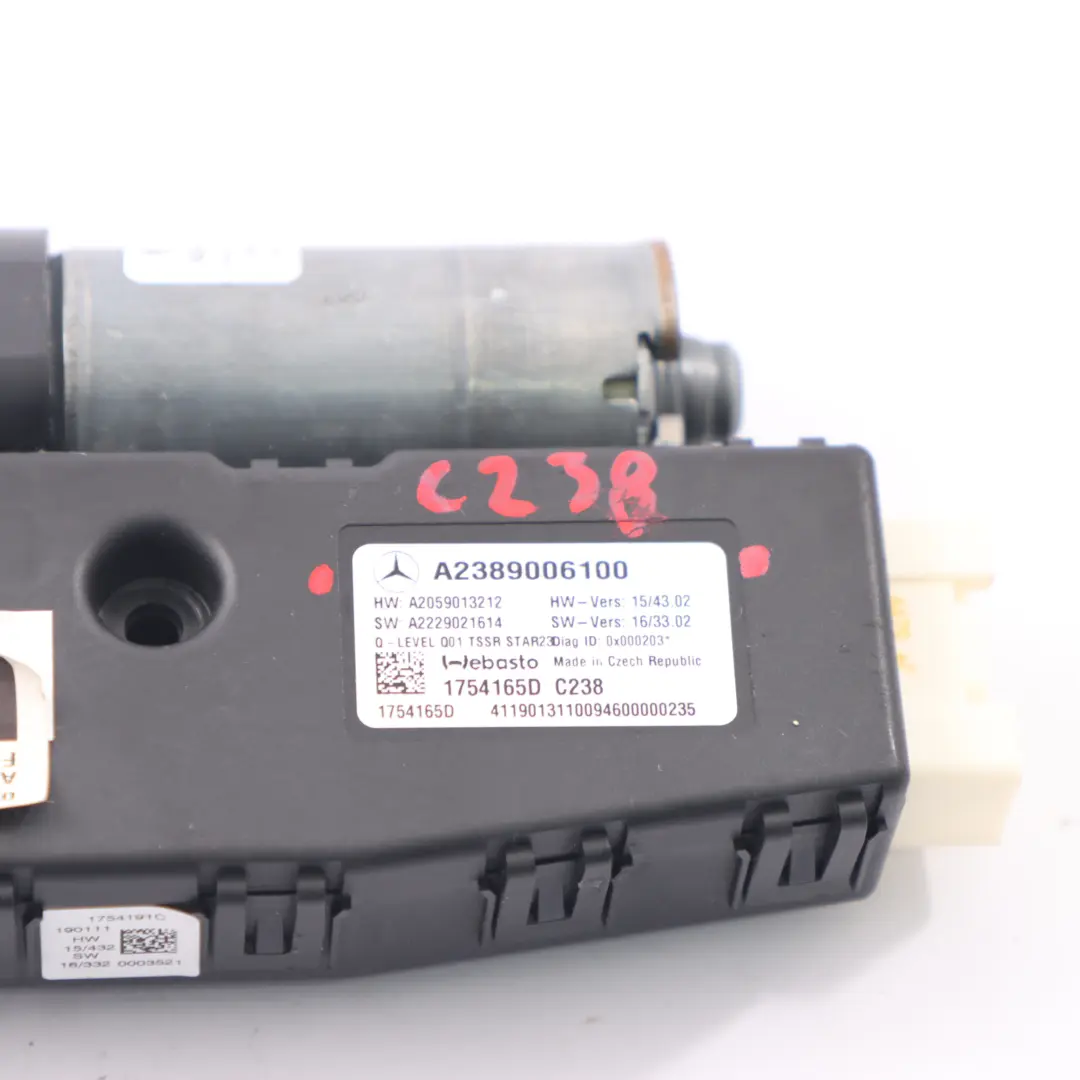 Toit ouvrant Mercedes C238 Module commande moteur toit panoramique  - SKU A2389006100 - Numéro de pièce A2389006100