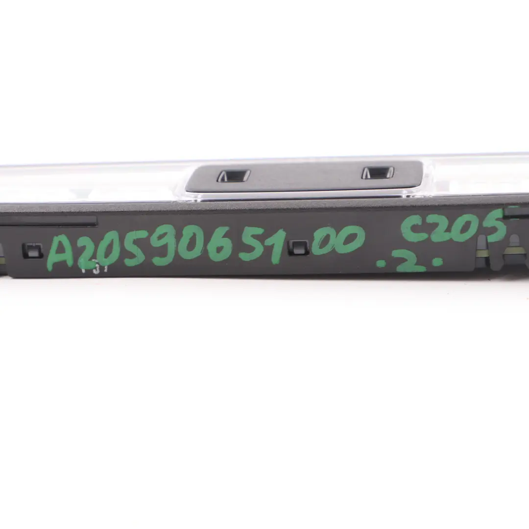 Pannello luminoso posteriore interno del tetto per Mercedes C205 con numero di parte A2389065100 Mercedes C205 Pannello luminoso posteriore interno del tetto - SKU A2389065100 - Numero di parte A2389065100