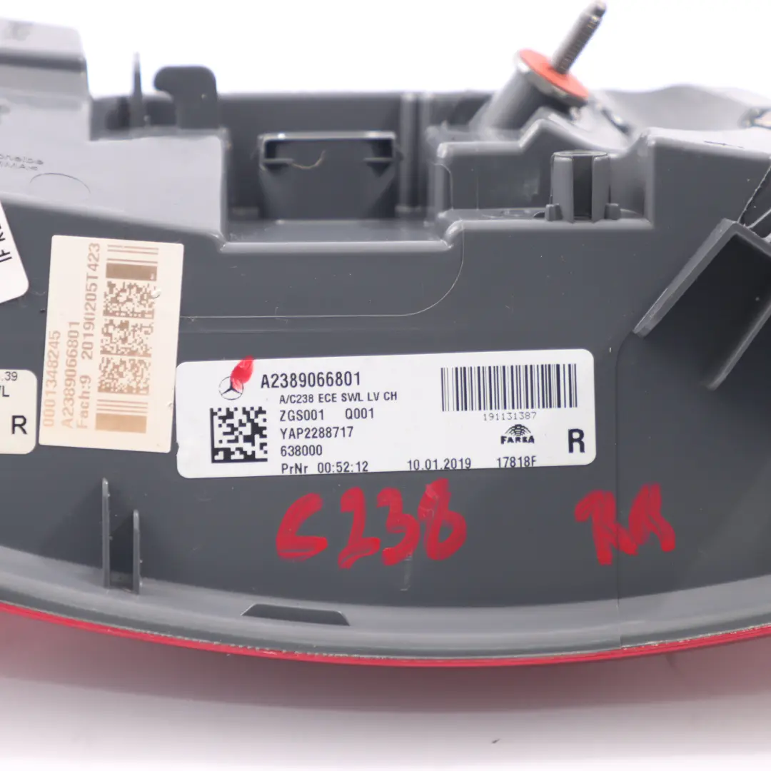 Mercedes C238 Luz Trasera Derecha Luz trasera LED Panel lateral - SKU A2389066801 - Número de pieza A2389066801