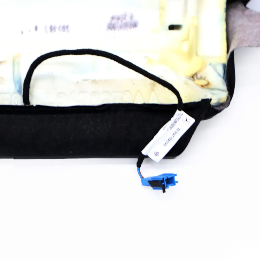 Respaldo Asiento Delantero AMG Calefactable Derecha Cuero Negro para Mercedes W238 con número de pieza A2389100505 Mercedes W238 Respaldo Asiento Delantero AMG Calefactable Derecha Cuero Negro - SKU A2389100505 - Número de pieza A2389100505