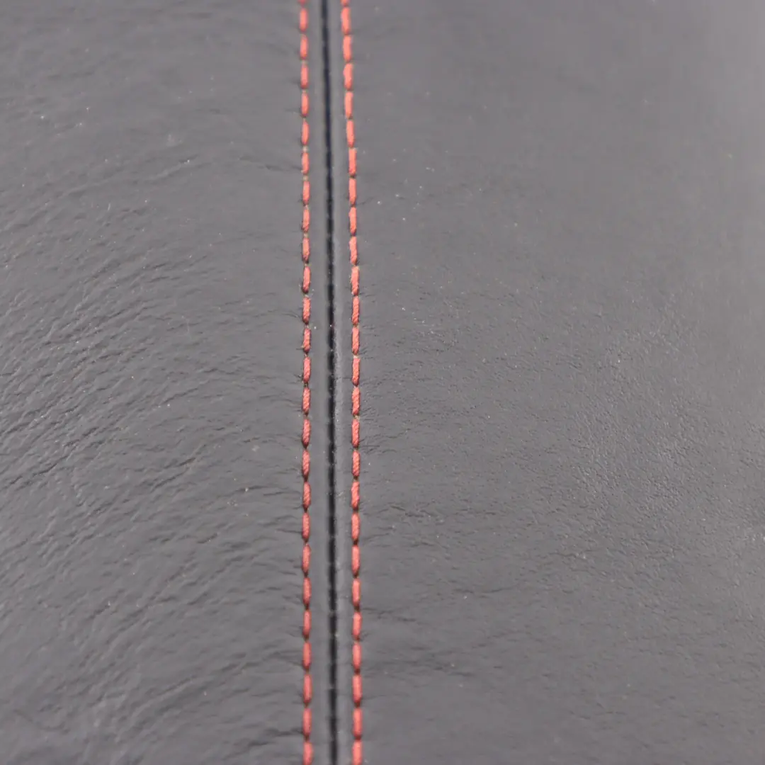 Seitenverkleidung Mercedes C238 Rücksitz links Finisher Abdeckung Schwarz Leder für mit Teilenummer A2389200602 Seitenverkleidung Mercedes C238 Rücksitz links Finisher Abdeckung Schwarz Leder - SKU A2389200602 - Teilenummer A2389200602