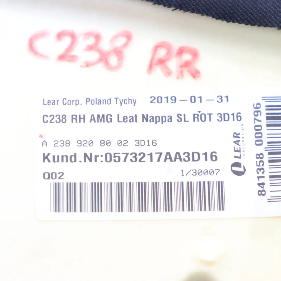 Boczek Osłona Tylnej Kanapy Prawe Czarna Skóra A2389200602 do Mercedes C238 o numerze A2389208002 Mercedes C238 Boczek Osłona Tylnej Kanapy Prawe Czarna Skóra A2389200602 - SKU A2389208002 - Numer Części A2389208002
