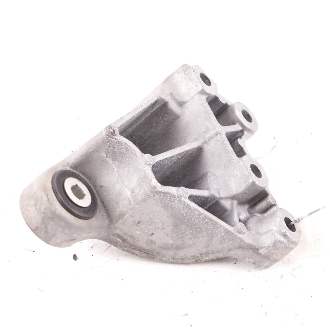 Mercedes W176 W246 Rechts Motorträgerhalterung Halterung - SKU A2462401109 - Teilenummer A2462401109