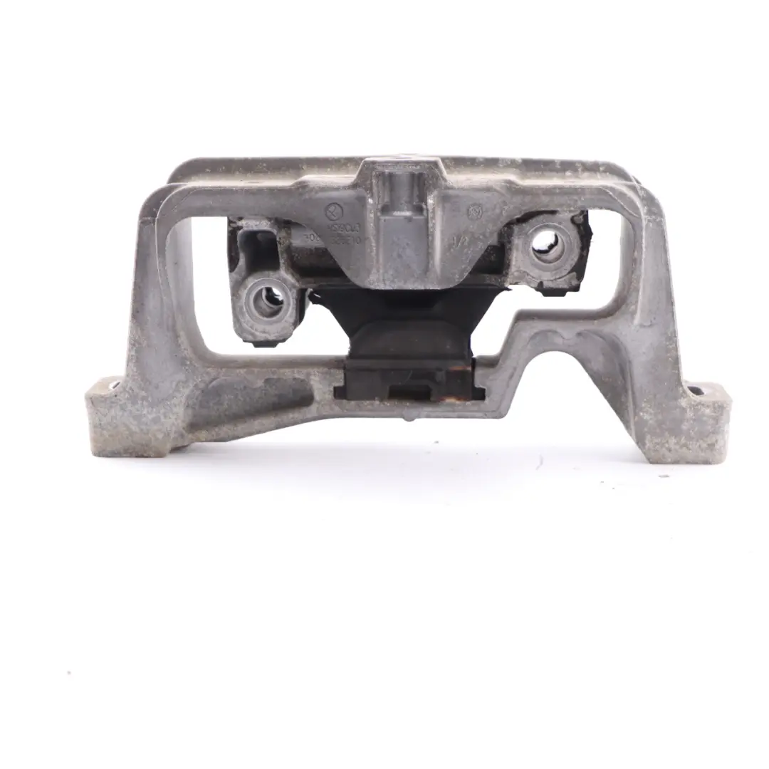 Mercedes W176 W246 Derecha Soporte motor Soporte soporte - SKU A2462401817 - Número de pieza A2462401817