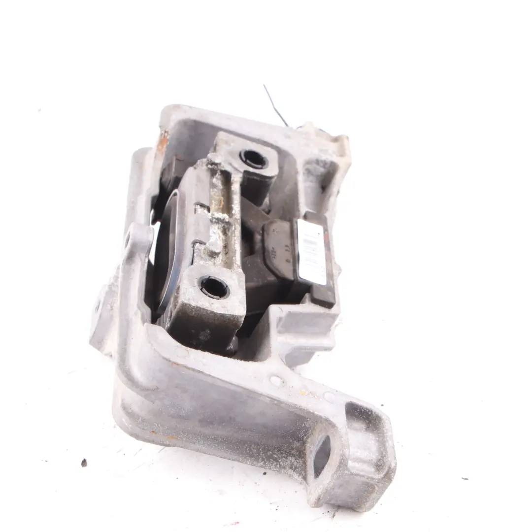 Soporte de motor derecho Soporte para Mercedes W176 W246 con número de pieza A2462402617 Mercedes W176 W246 Soporte de motor derecho Soporte - SKU A2462402617 - Número de pieza A2462402617