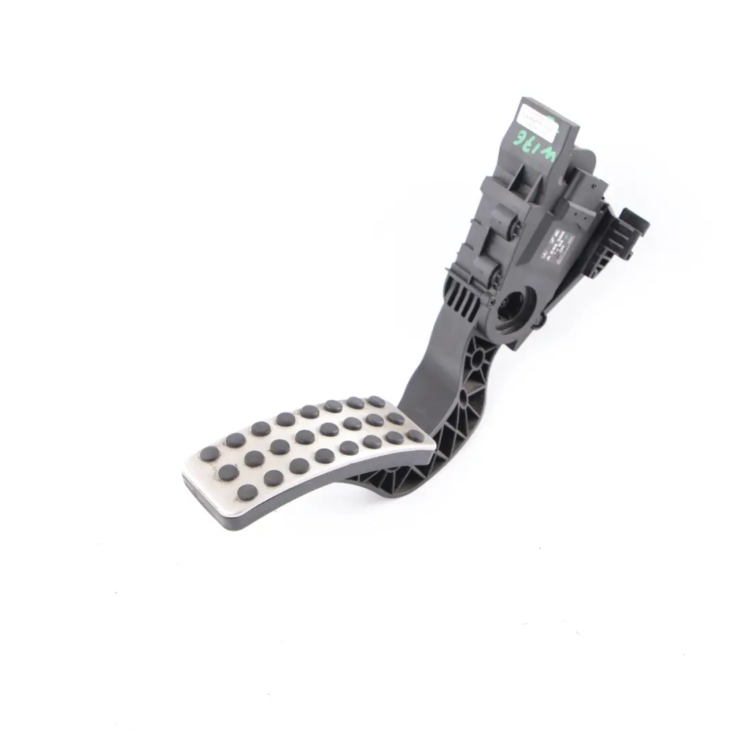 Pedal acelerador Mercedes W176 W246 Conjunto unidad acelerador para con número de pieza A2463001904 Pedal acelerador Mercedes W176 W246 Conjunto unidad acelerador - SKU A2463001904 - Número de pieza A2463001904