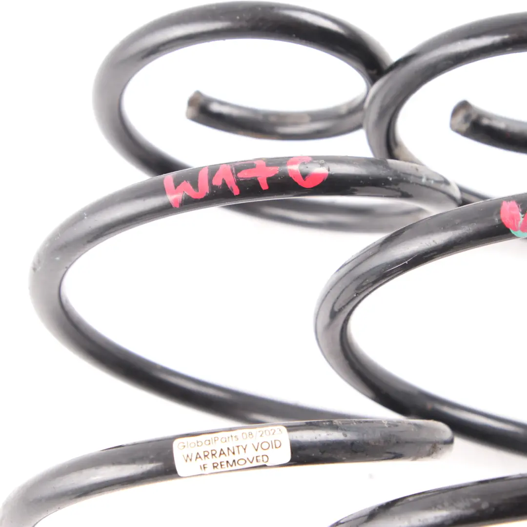 muelle helicoidal eje trasero suspensión izquierda derecha Set para Mercedes W176 con número de pieza A2463242304 Mercedes W176 muelle helicoidal eje trasero suspensión izquierda derecha Set - SKU A2463242304 - Número de pieza A2463242304