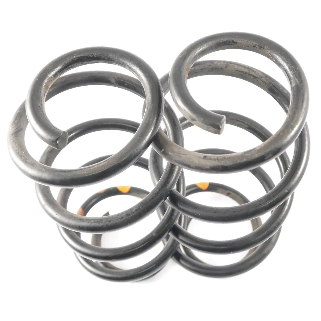 Sprężyny Zawieszenia Tył Zestaw do Mercedes W176 W246 o numerze A2463242904 Mercedes W176 W246 Sprężyny Zawieszenia Tył Zestaw - SKU A2463242904 - Numer Części A2463242904