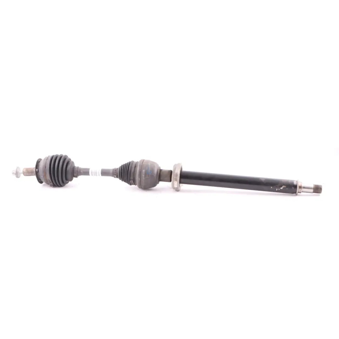 OM651 Albero di trasmissione albero uscita anteriore destro per Mercedes W176 W246 con numero di parte A2463301701 Mercedes W176 W246 OM651 Albero di trasmissione albero uscita anteriore destro - SKU A2463301701 - Numero di parte A2463301701