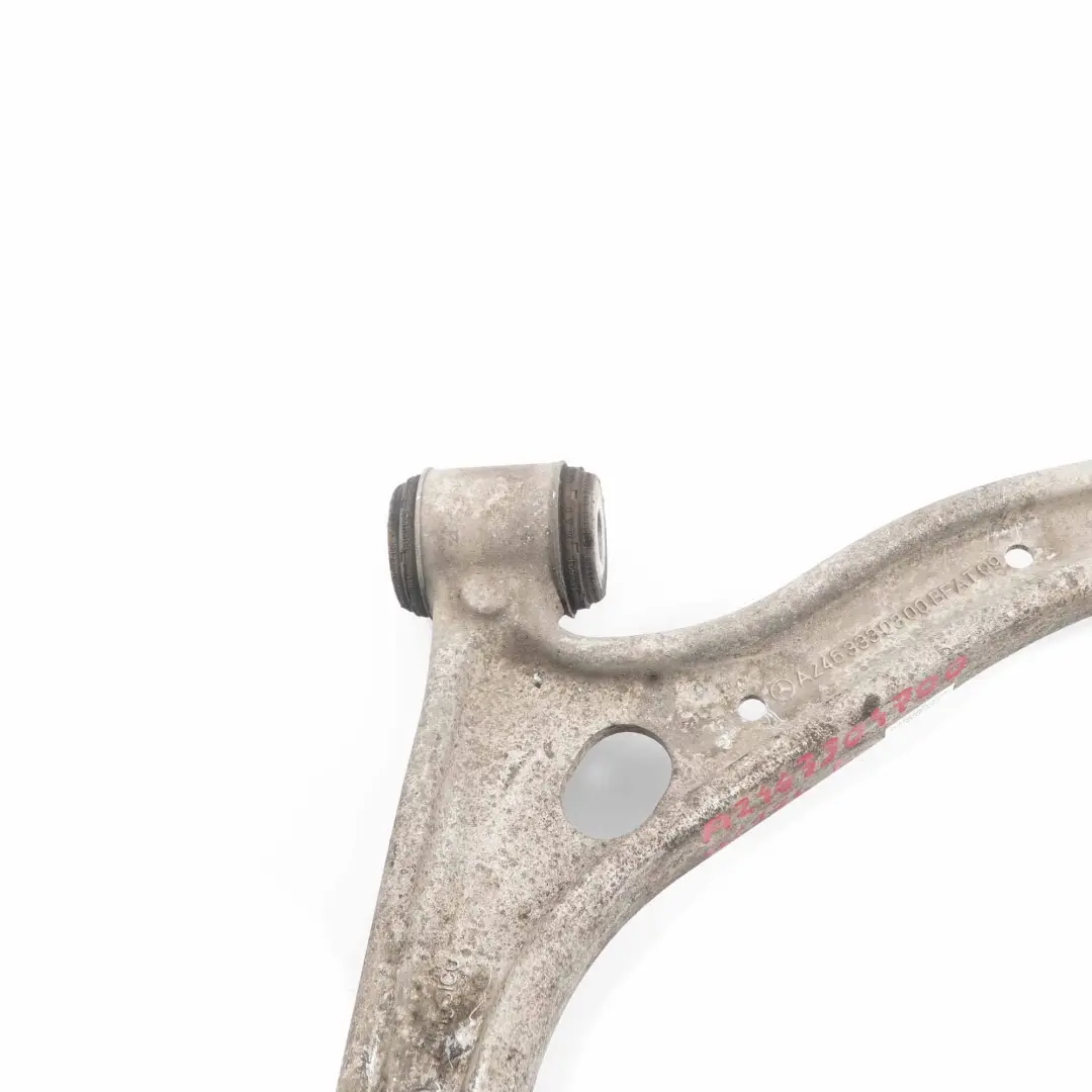 Wahacz Zawieszenia Lewy Przód do Mercedes W176 W246 o numerze A2463304700 Mercedes W176 W246 Wahacz Zawieszenia Lewy Przód - SKU A2463304700 - Numer Części A2463304700