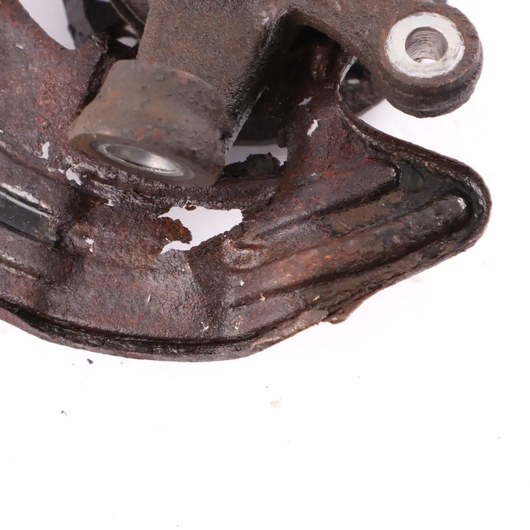 Zwrotnica Lewa Przednia Lewy Przód do Mercedes W176 W246 o numerze A2463320100 Mercedes W176 W246 Zwrotnica Lewa Przednia Lewy Przód - SKU A2463320100-2 - Numer Części A2463320100