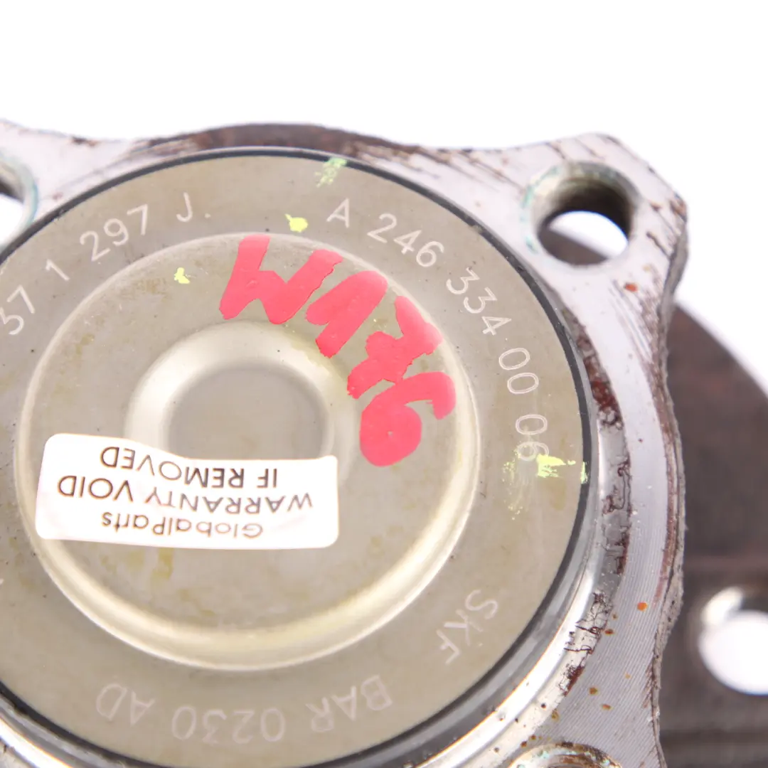 Flangia trasmisione Mercedes W176 W246 Cuscineto mozo ase posteriore per con numero di parte A2463340006 Flangia trasmisione Mercedes W176 W246 Cuscineto mozo ase posteriore - SKU A2463340006 - Numero di parte A2463340006