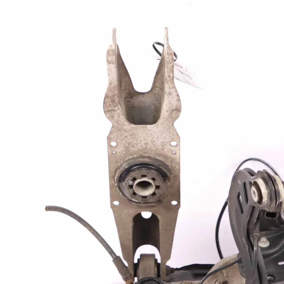 Arrière Droite Suspension Jambe de Roue Porte-Moyeu Rotule pour Mercedes W176 W246 à propos du numéro de pièce A2463503641 Mercedes W176 W246 Arrière Droite Suspension Jambe de Roue Porte-Moyeu Rotule - SKU A2463503641 - Numéro de pièce A2463503641