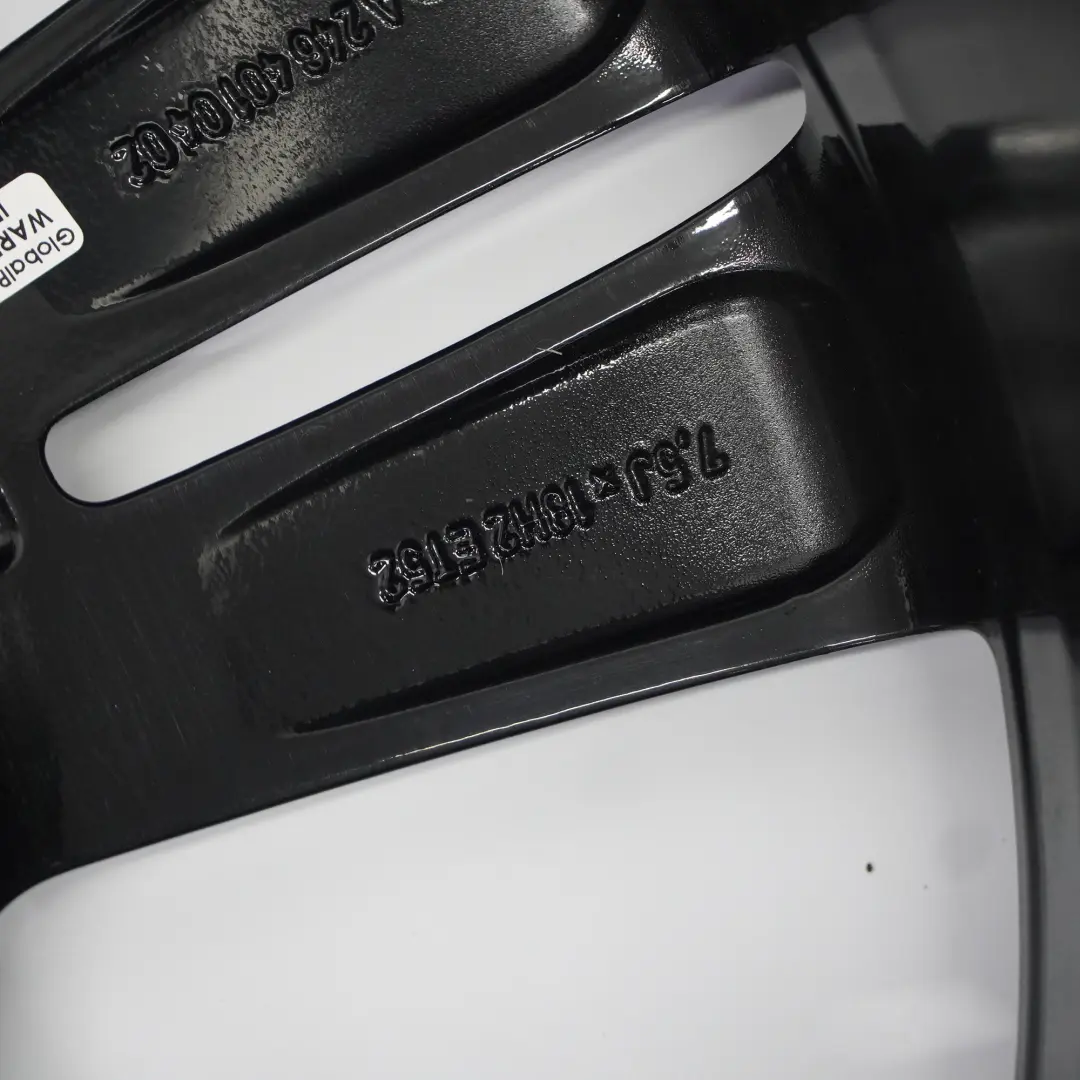 Jante alliage noire 18" ET:52 7,5J 5 Double rayon pour Mercedes W176 à propos du numéro de pièce A2464010402 Mercedes W176 Jante alliage noire 18" ET:52 7,5J 5 Double rayon - SKU A2464010402-4 - Numéro de pièce A2464010402