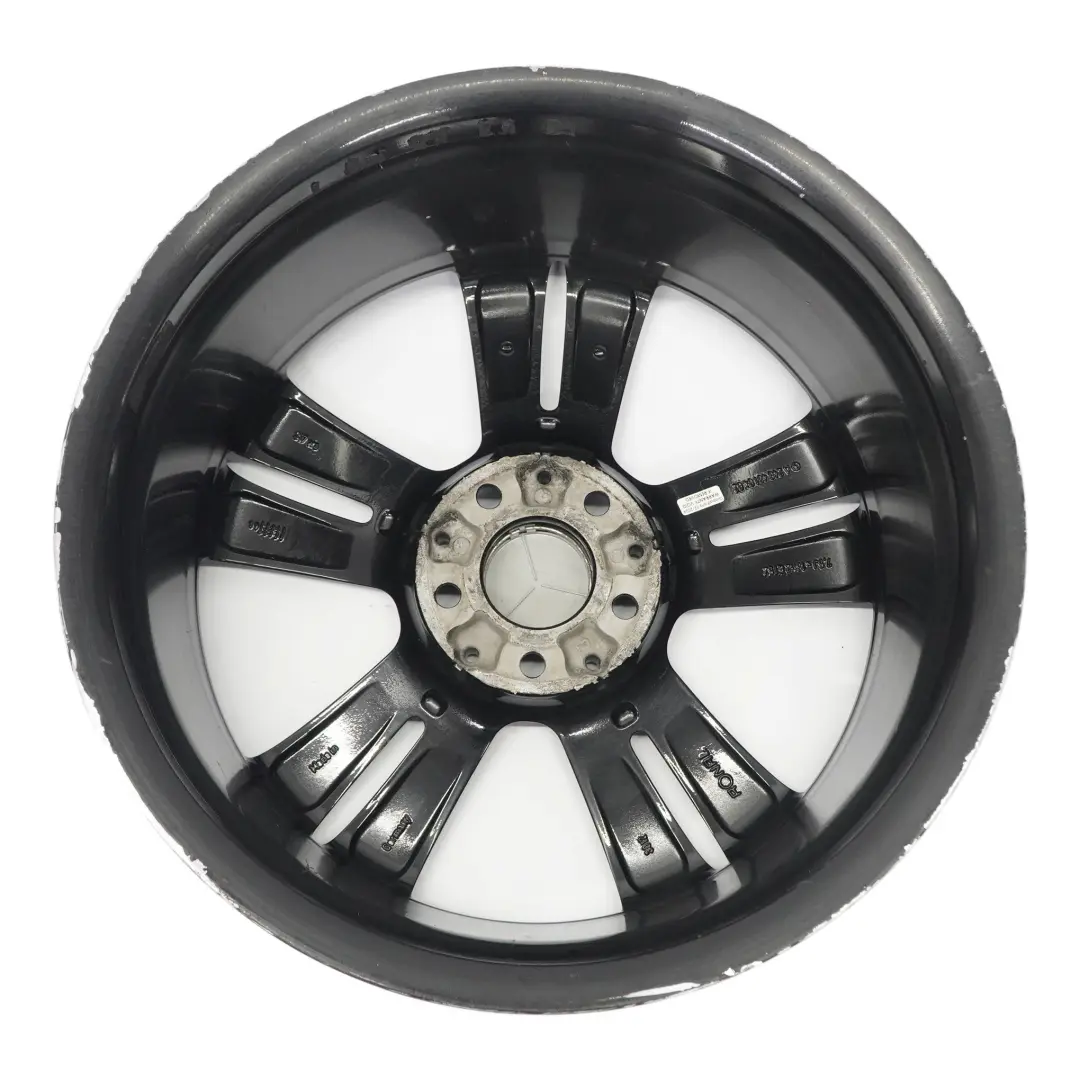 Jante alliage noire 18" ET:52 7,5J 5 Double rayon pour Mercedes W176 à propos du numéro de pièce A2464010402 Mercedes W176 Jante alliage noire 18" ET:52 7,5J 5 Double rayon - SKU A2464010402-4 - Numéro de pièce A2464010402