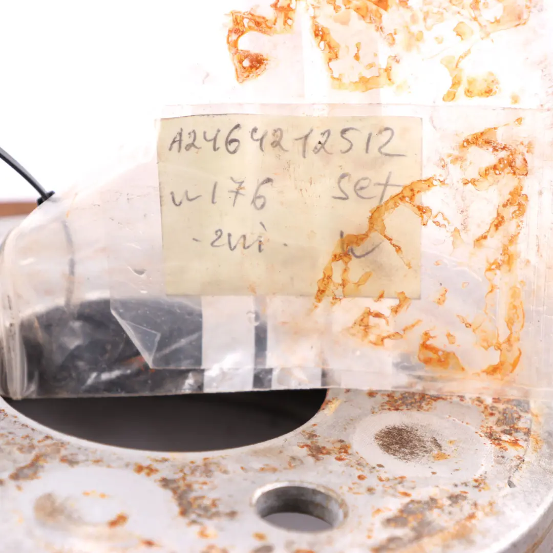 Zestaw Tarcz Hamulcowych Przód Perforowane do Mercedes W176 W246 AMG o numerze A2464212512 Mercedes W176 W246 AMG Zestaw Tarcz Hamulcowych Przód Perforowane - SKU A2464212512 - Numer Części A2464212512