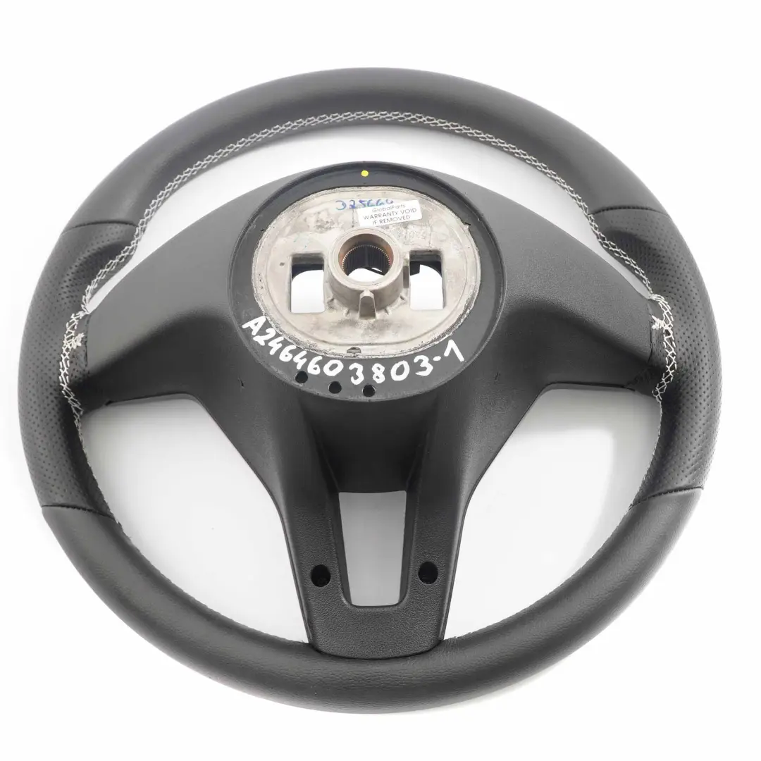 NUOVO Pelle Nera con Filetti Bianchi per Volante Mercedes W176 W246 C117 con numero di parte A2464603803 Volante Mercedes W176 W246 C117 NUOVO Pelle Nera con Filetti Bianchi - SKU A2464603803-1 - Numero di parte A2464603803