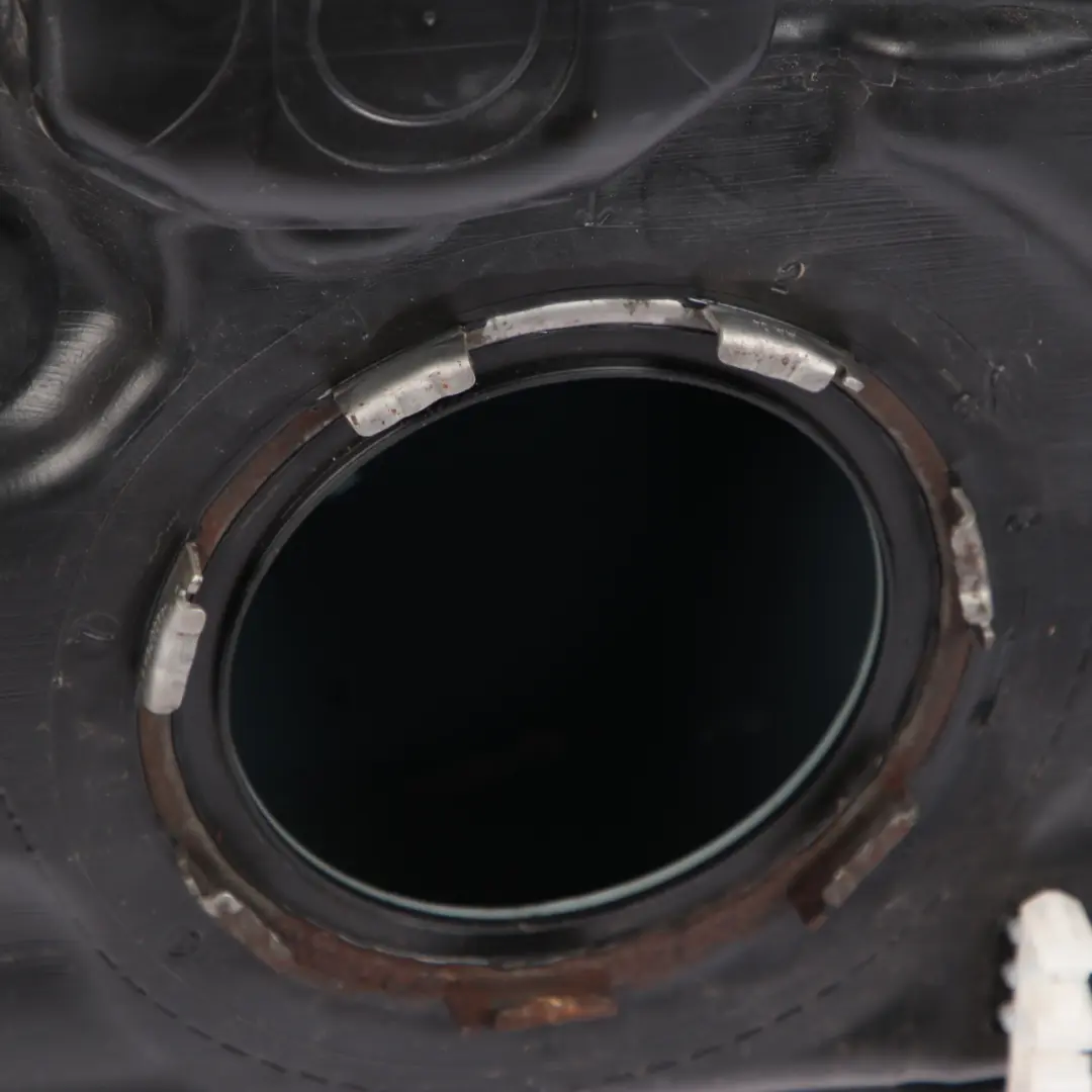 Mercedes W176 W246 Réservoir de carburant diesel 50L A2464702801 - SKU A2464703301-1 - Numéro de pièce A2464703301