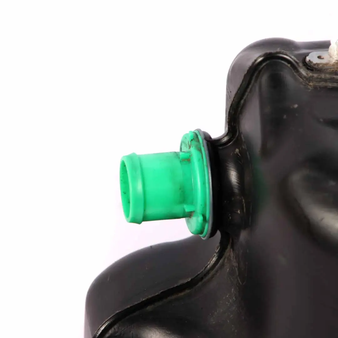 Réservoir de carburant diesel 50L A2464702801 pour Mercedes W176 W246 à propos du numéro de pièce A2464703301 Mercedes W176 W246 Réservoir de carburant diesel 50L A2464702801 - SKU A2464703301-1 - Numéro de pièce A2464703301