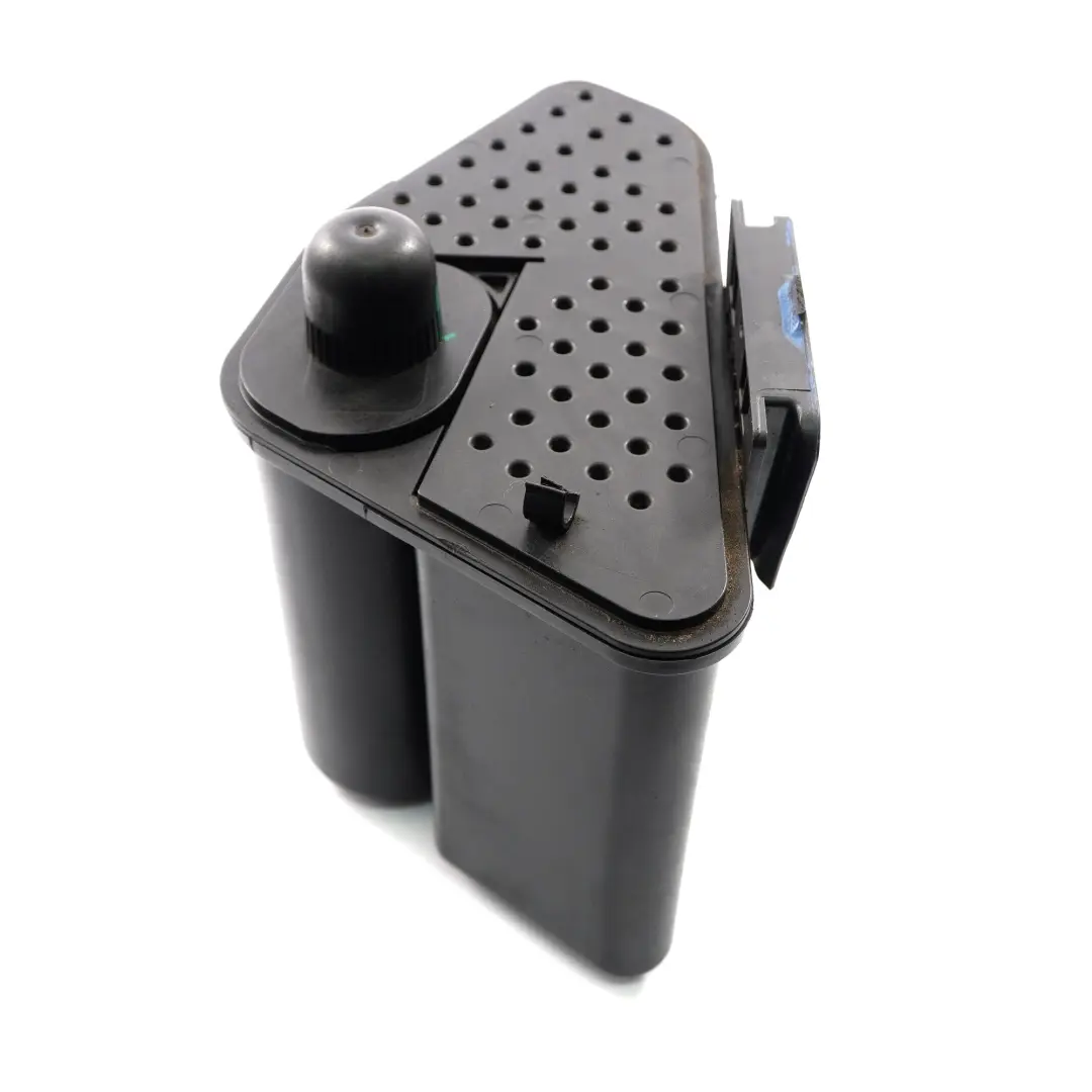 M270 Filtre charbon actif réservoir de carburant A2464702900 pour Mercedes W176 W246 à propos du numéro de pièce A2464706000 Mercedes W176 W246 M270 Filtre charbon actif réservoir de carburant A2464702900 - SKU A2464706000 - Numéro de pièce A2464706000