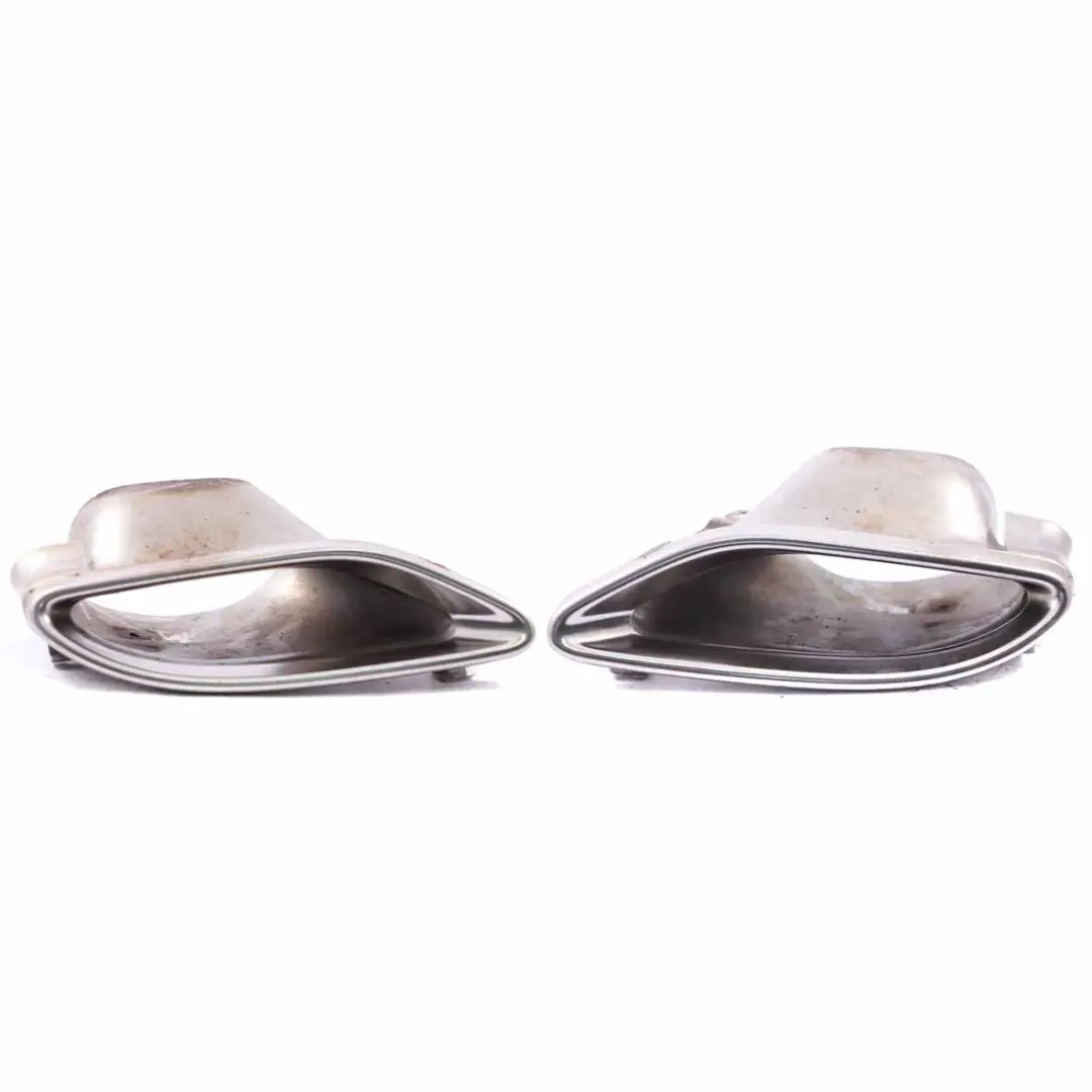 Tubo scarico posteriore sinistro destro AMG Set terminali scarico per Mercedes W176 con numero di parte A2464900427 Mercedes W176 Tubo scarico posteriore sinistro destro AMG Set terminali scarico - SKU A2464900427 - Numero di parte A2464900427