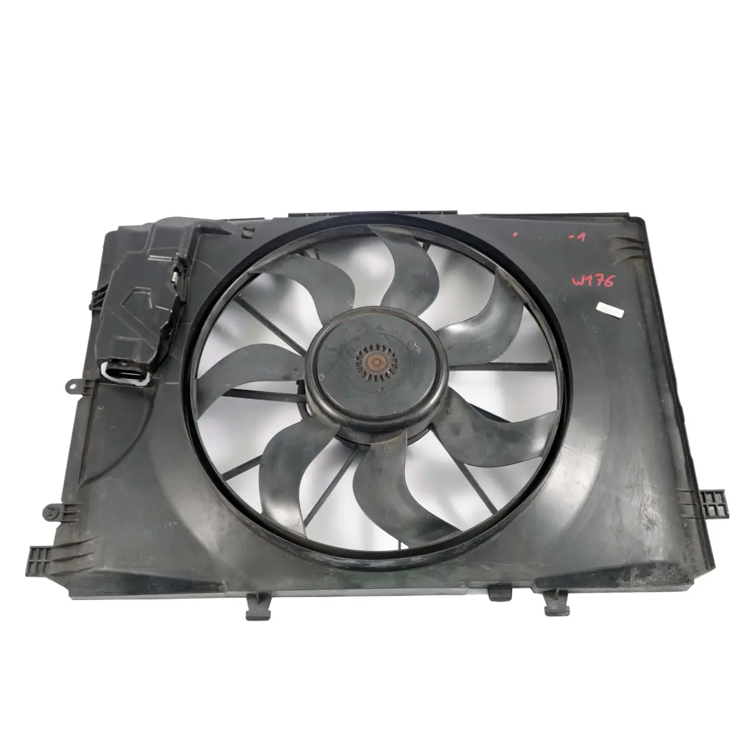 Mercedes-Benz A B W176 W246 Motor Refrigeracion Radiador Ventilador para con número de pieza A2465000093 Mercedes-Benz A B W176 W246 Motor Refrigeracion Radiador Ventilador - SKU A2465000093-1 - Número de pieza A2465000093