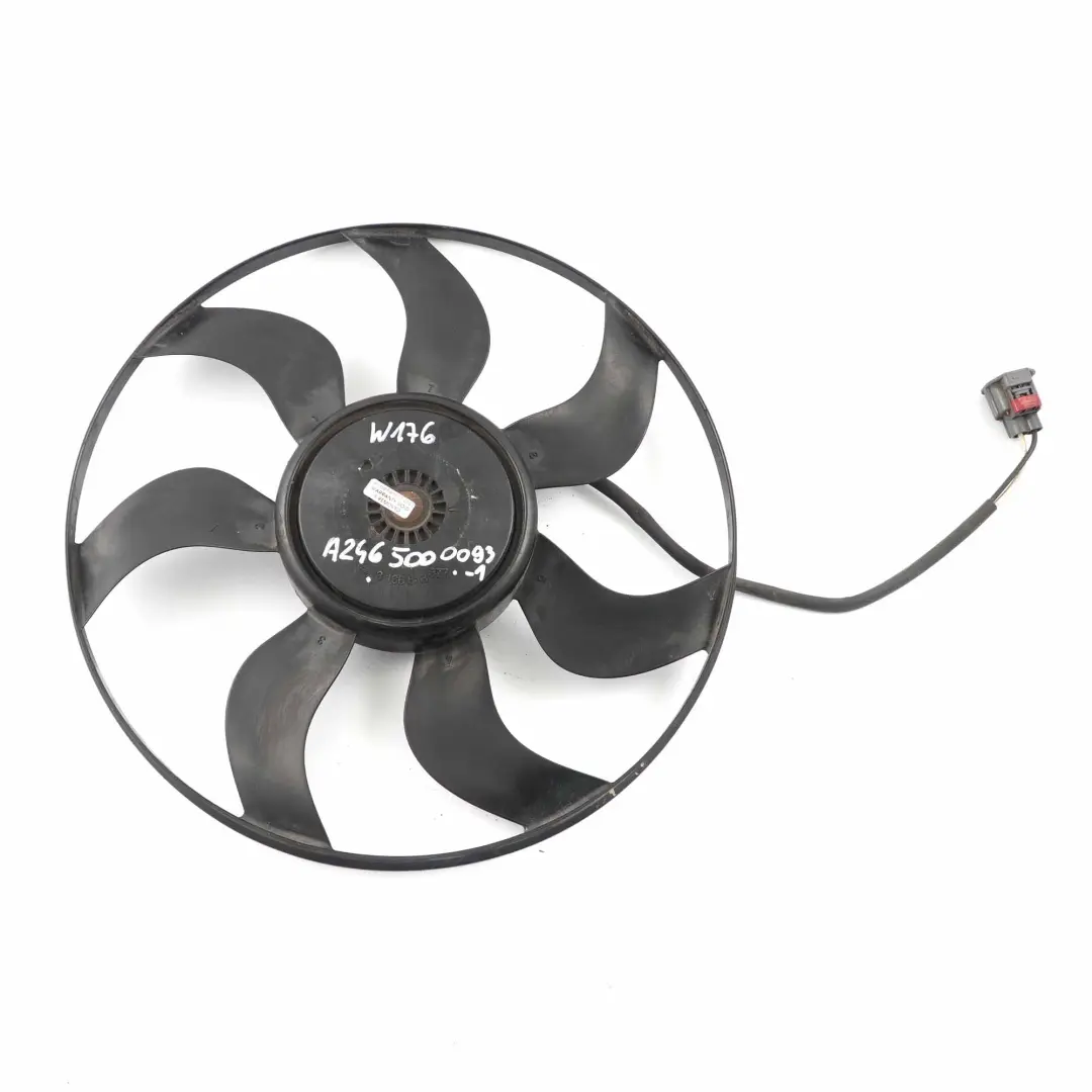  Radiatore raffreddamento Mercedes W176 Radiatore motore Ventilatore 3136613377 - SKU A2465000093-2 - Numero di parte A2465000093