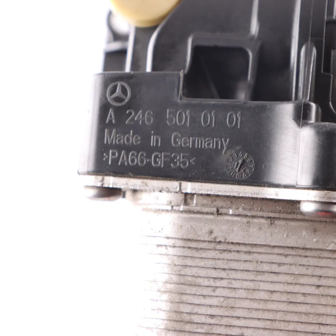 Refroidisseur d'huile Mercedes W176 W246 C117 boîte automatique pour à propos du numéro de pièce A2465010101 Refroidisseur d'huile Mercedes W176 W246 C117 boîte automatique - SKU A2465010101 - Numéro de pièce A2465010101