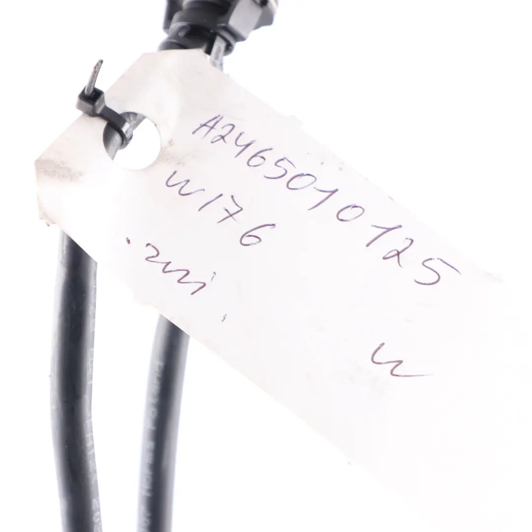 Tubo sfiato refrigerante Tubo flessibile espansione serbatoio per Mercedes W176 con numero di parte A2465010125 Mercedes W176 Tubo sfiato refrigerante Tubo flessibile espansione serbatoio - SKU A2465010125 - Numero di parte A2465010125