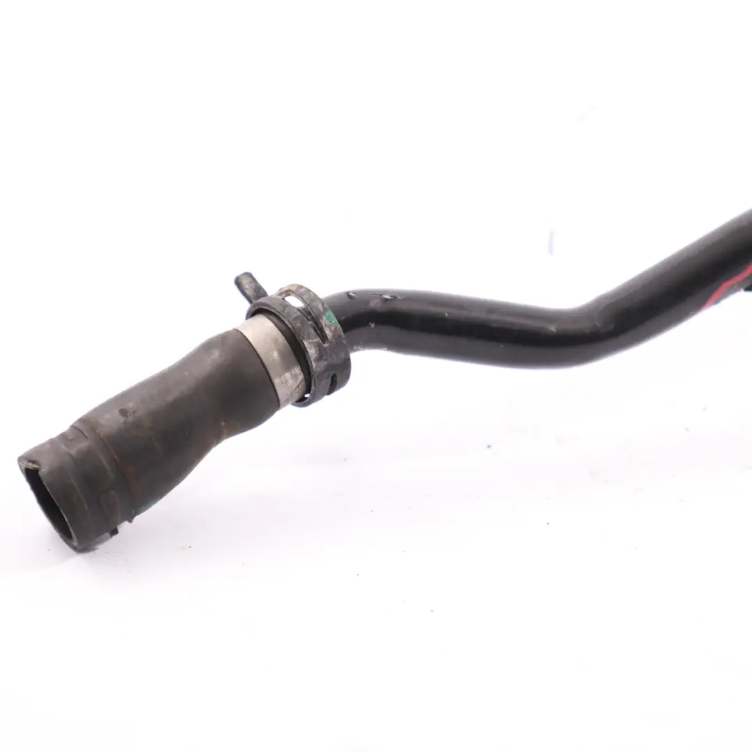 Tuyau D'Eau Mercedes W176 OM651 Conduite Liquide Refroidissement pour à propos du numéro de pièce A2465011358 Tuyau D'Eau Mercedes W176 OM651 Conduite Liquide Refroidissement - SKU A2465011358 - Numéro de pièce A2465011358