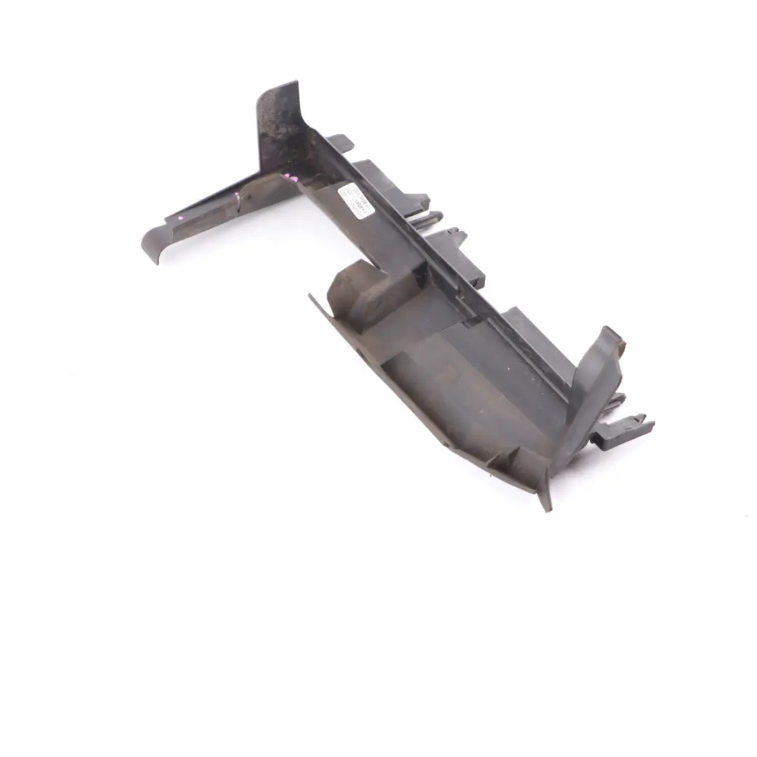 Condotto aria radiatore Mercedes W176 W246 Guida deflettore sinistra per con numero di parte A2465050330 Condotto aria radiatore Mercedes W176 W246 Guida deflettore sinistra - SKU A2465050330 - Numero di parte A2465050330