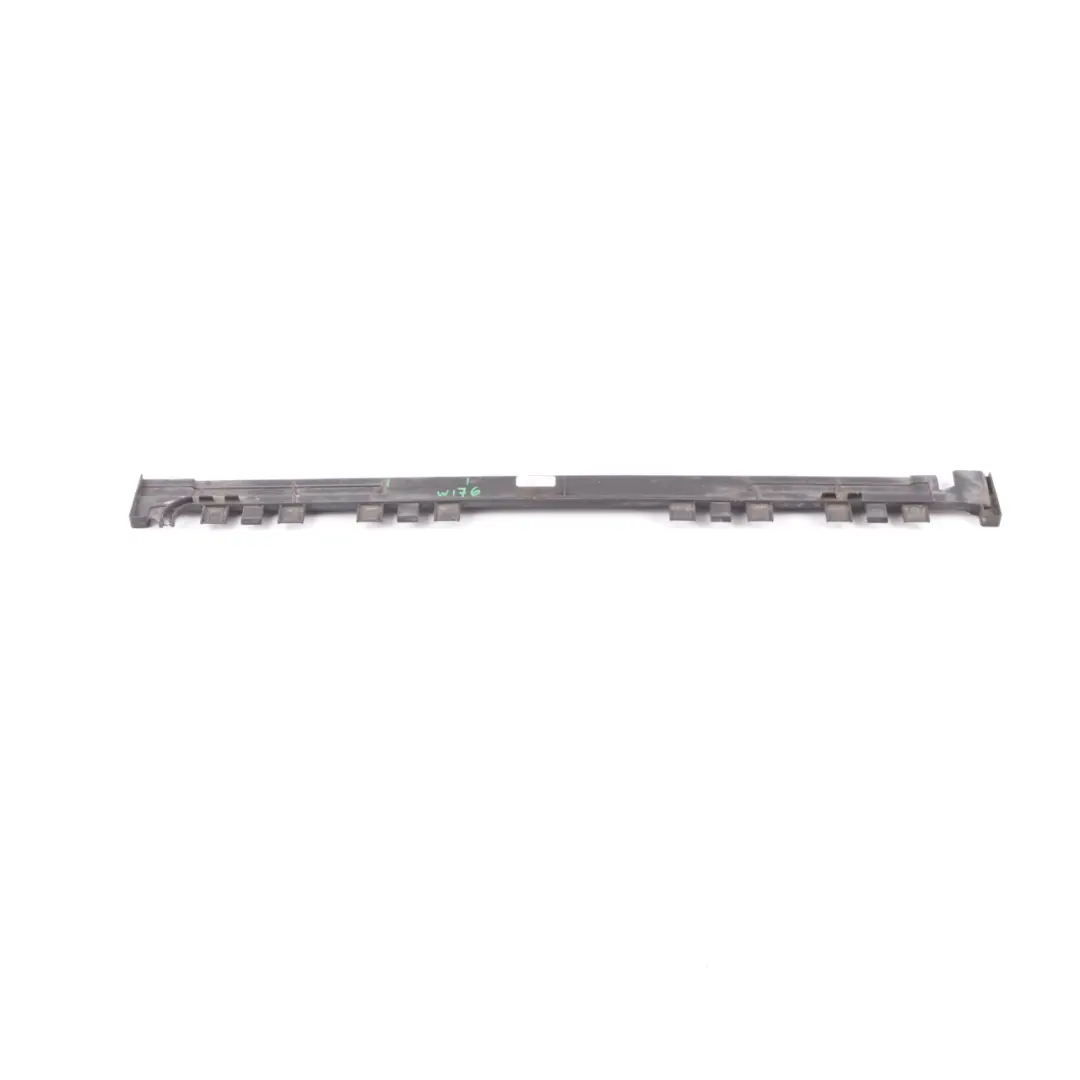 Luft kanal Vorderseite platte Kühler abdeckung 7390474 für Mini Countryman F60 mit Teilenummer A2465051330 Mini Countryman F60 Luft kanal Vorderseite platte Kühler abdeckung 7390474 - SKU A2465051330 - Teilenummer A2465051330
