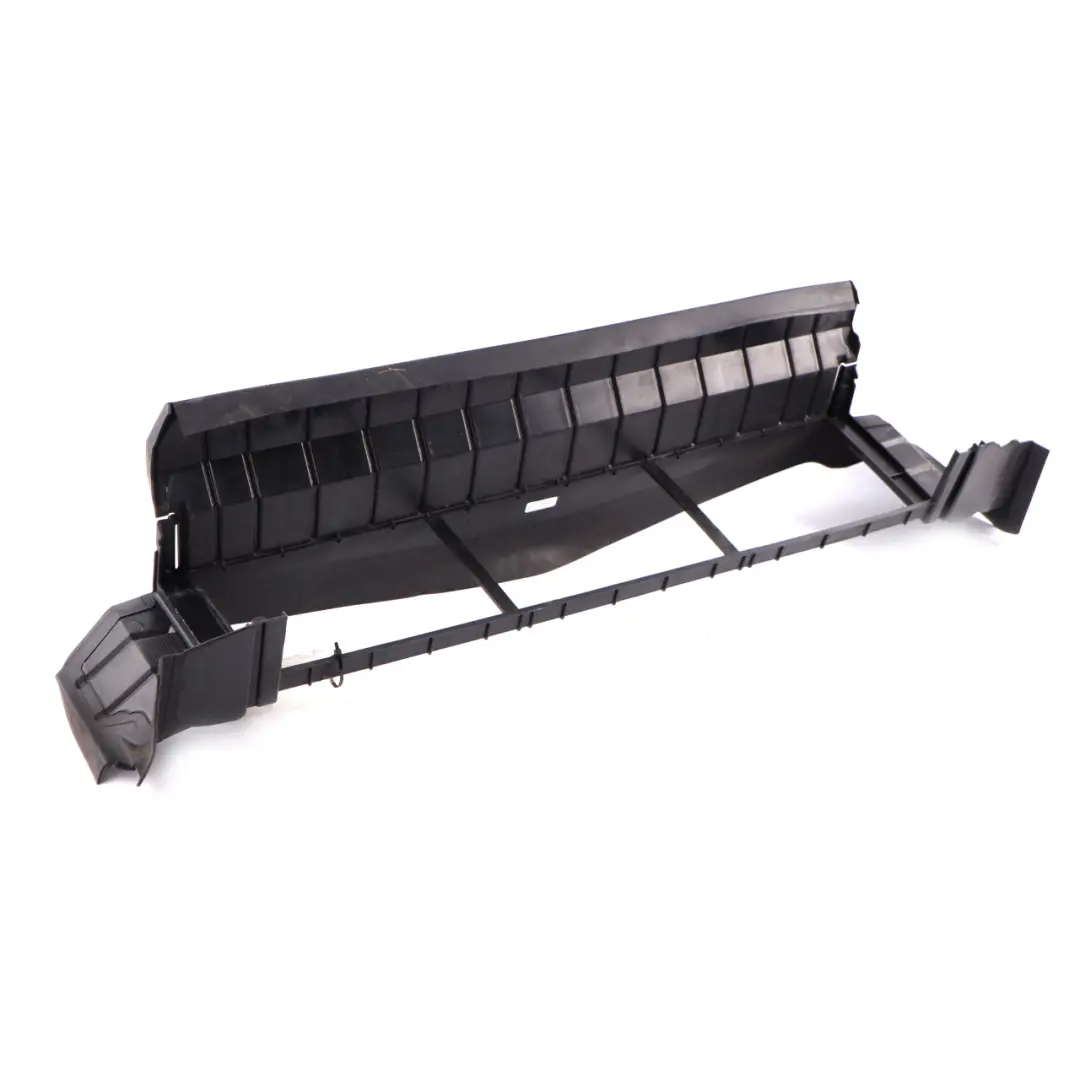 Deflector Guía Canal Conducto Radiador para Mercedes W176 W246 con número de pieza A2465051530 Mercedes W176 W246 Deflector Guía Canal Conducto Radiador - SKU A2465051530 - Número de pieza A2465051530
